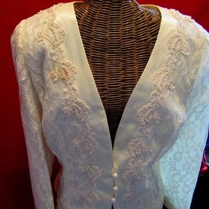 Nah Nah Ivory Lace overlay top